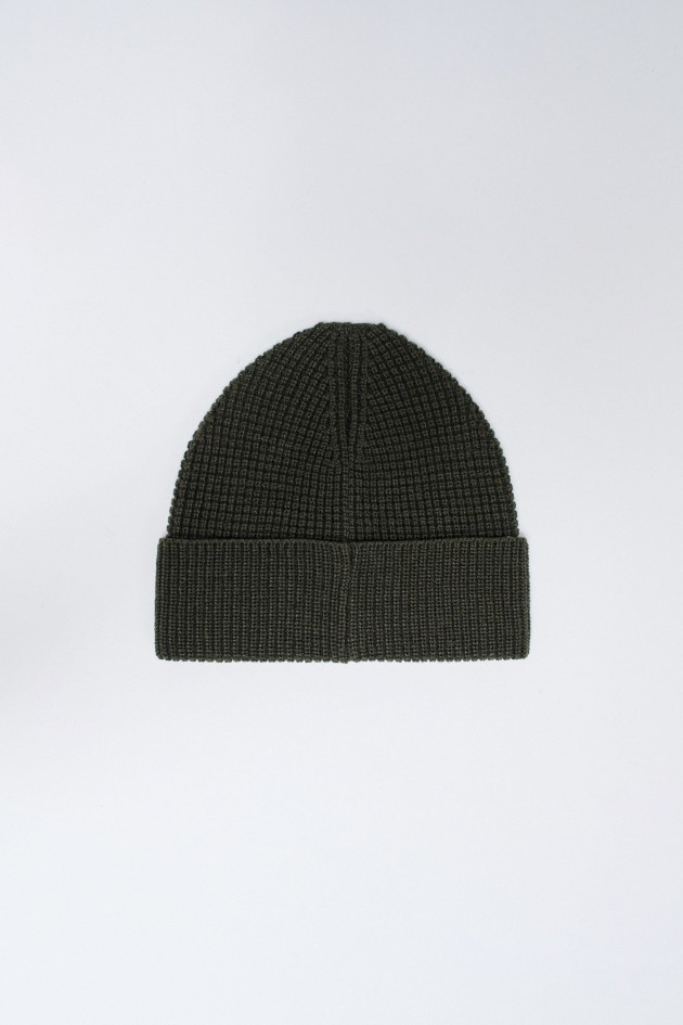 KNITTED HAT