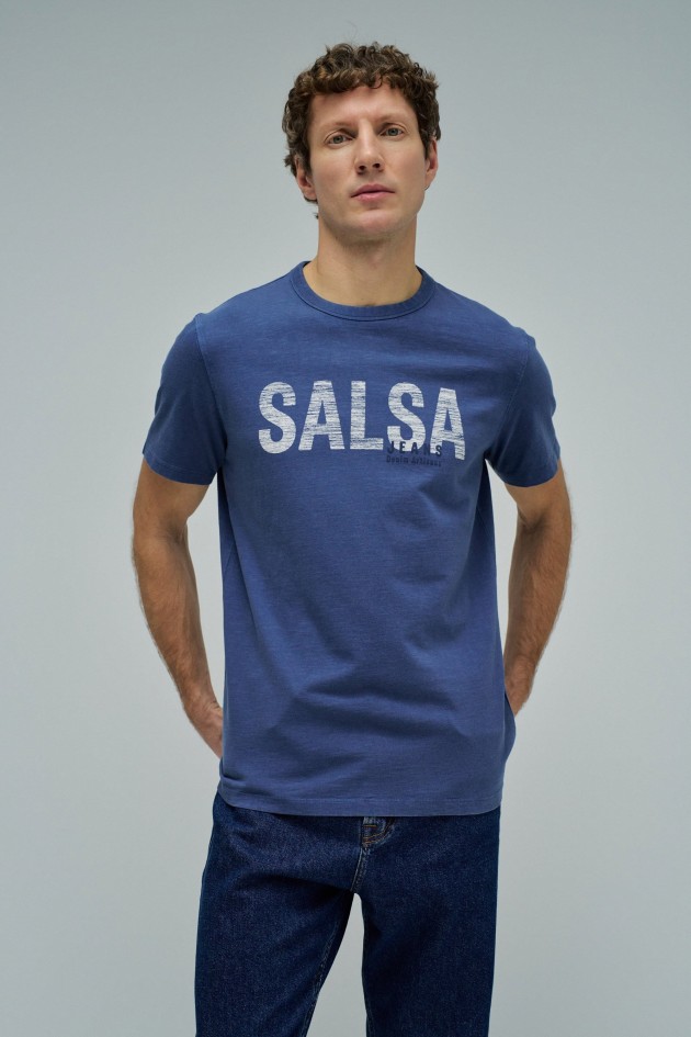 T-SHIRT WITH BRANDING