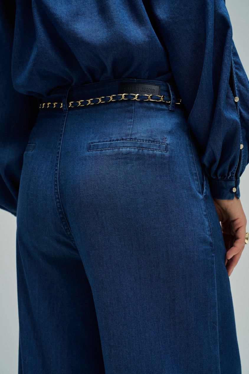 CALÇAS CHINO COM PERNA WIDE EM LIGHTDENIM