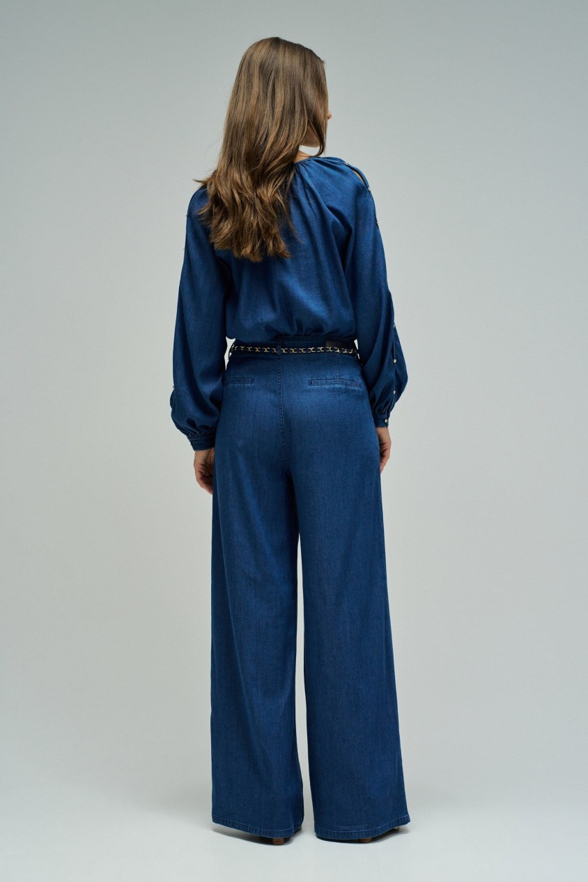 CALÇAS CHINO COM PERNA WIDE EM LIGHTDENIM