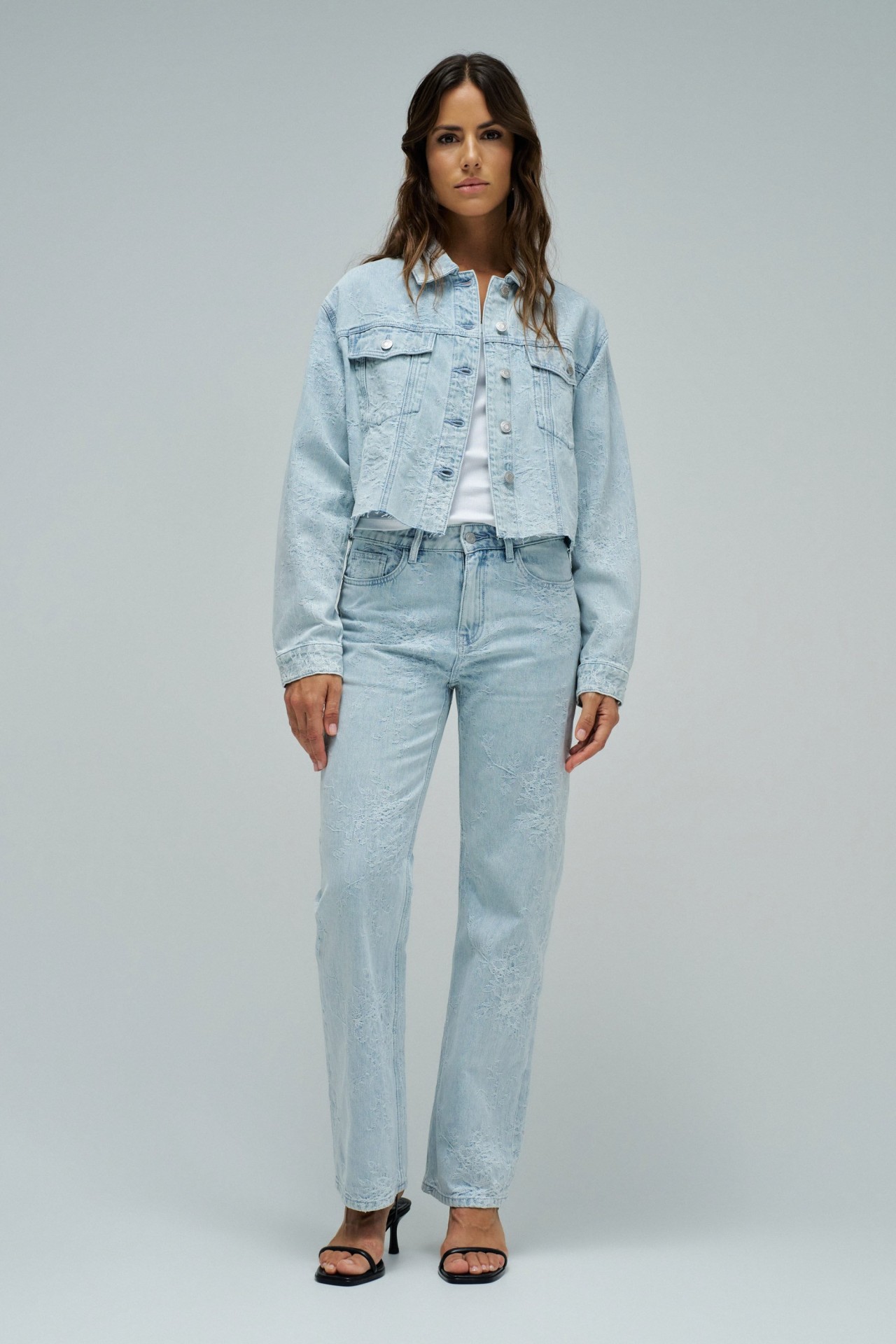 CASACO DE DENIM COM JACQUARD