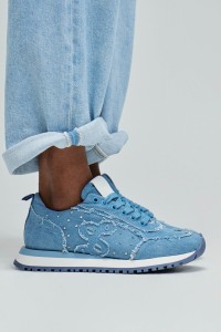 SAPATILHAS EM DENIM