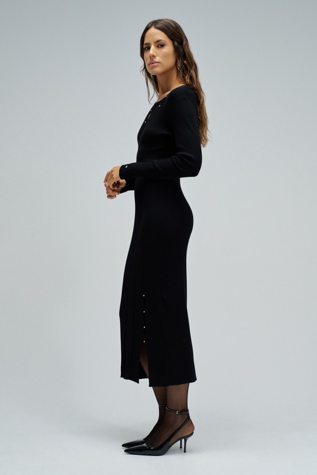 VESTIDO EM MALHA CANELADA