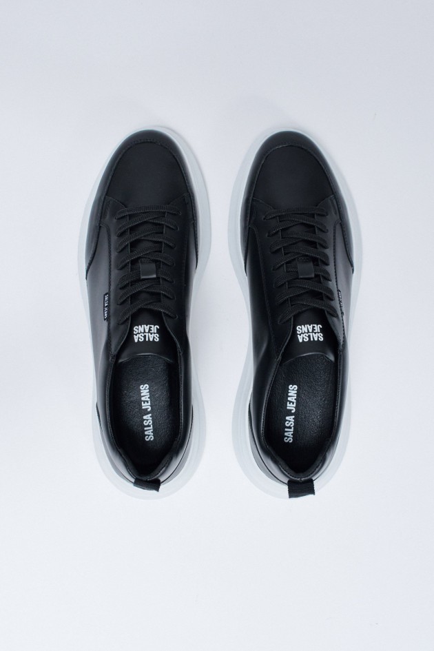 CHAUSSURES EN CUIR
