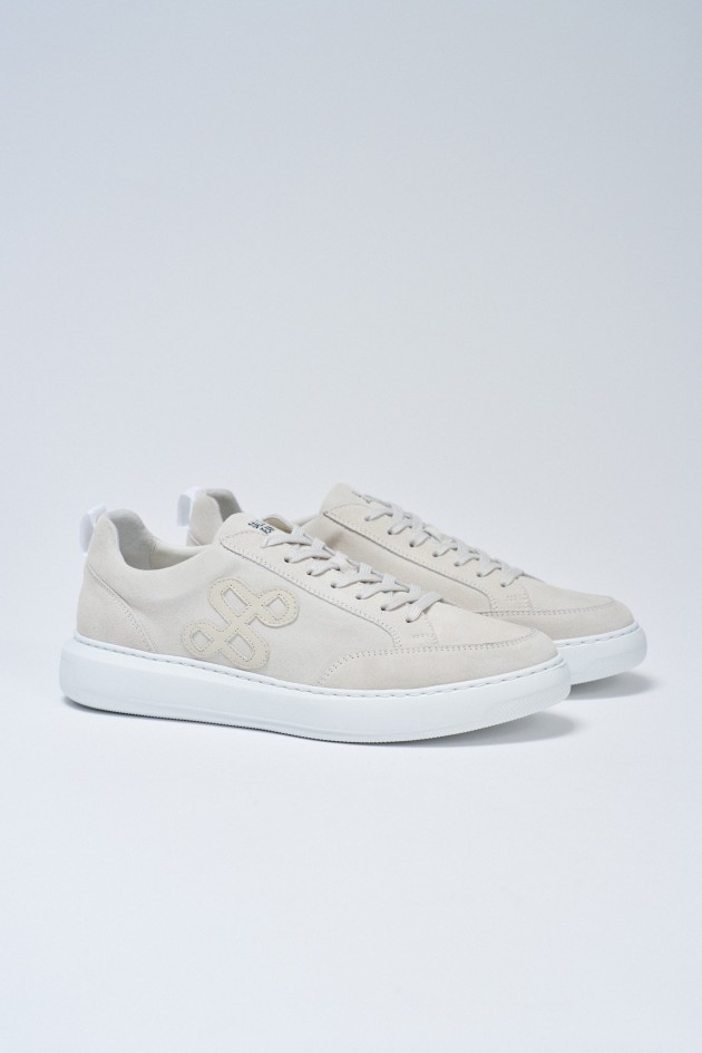 CHAUSSURES EN CUIR