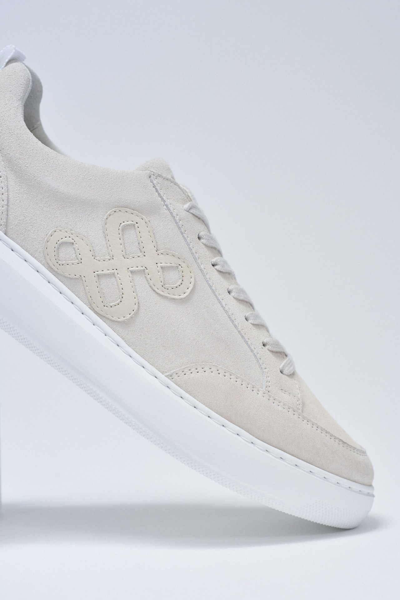 LEEREN SCHOENEN