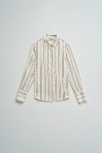 SATIJNEN SHIRT MET STREPEN