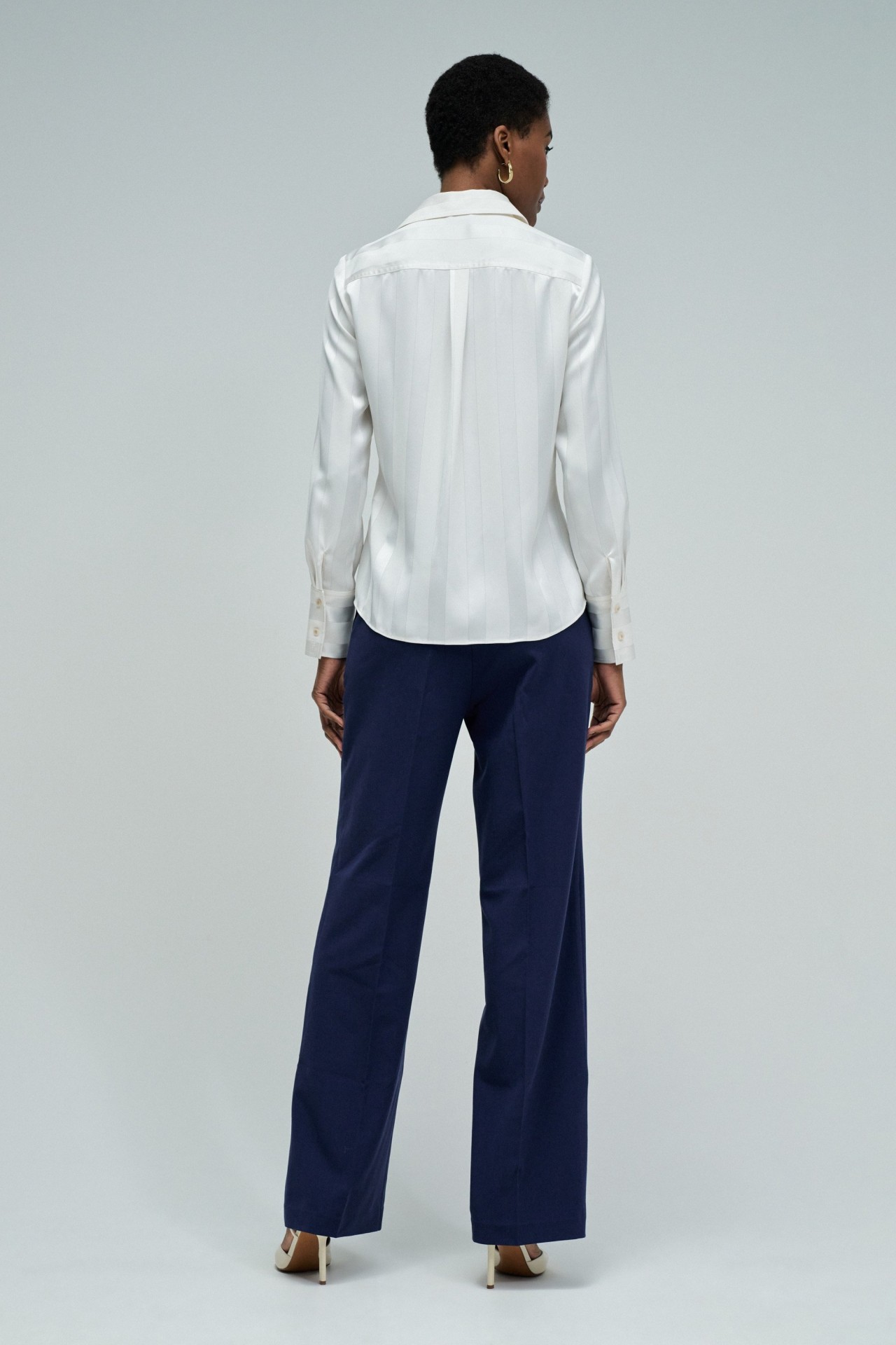 CAMISA ACETINADA COM LUREX