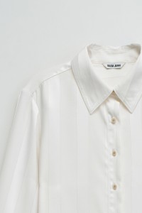 CAMISA ACETINADA COM LUREX