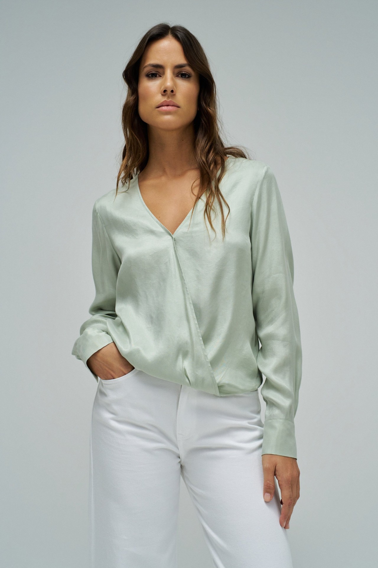 BLUSA ACETINADA