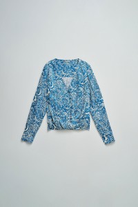 BLUSA ACETINADA COM PADR�O
