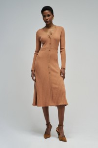 VESTIDO DE MALHA CANELADO