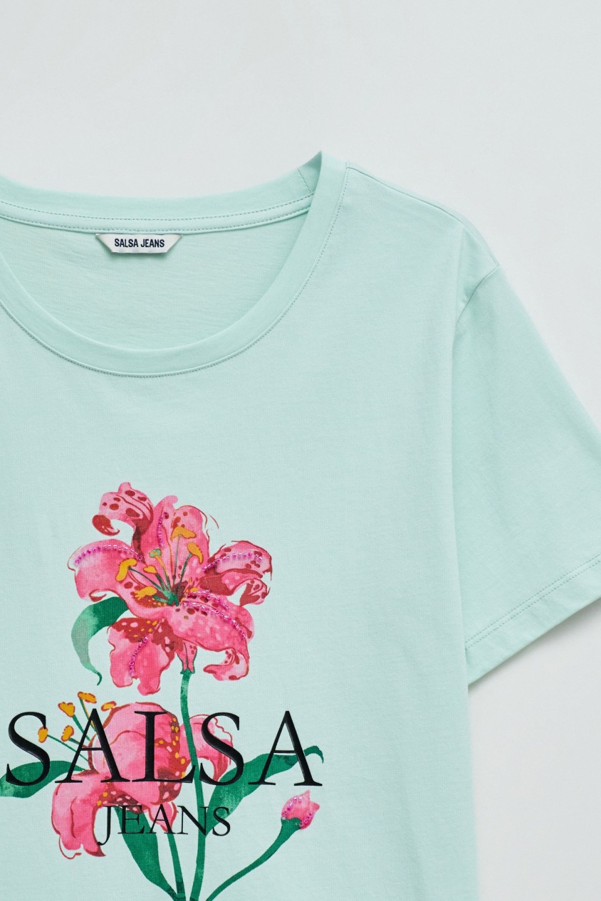 T-SHIRT WITH PRINT AND BRANDING