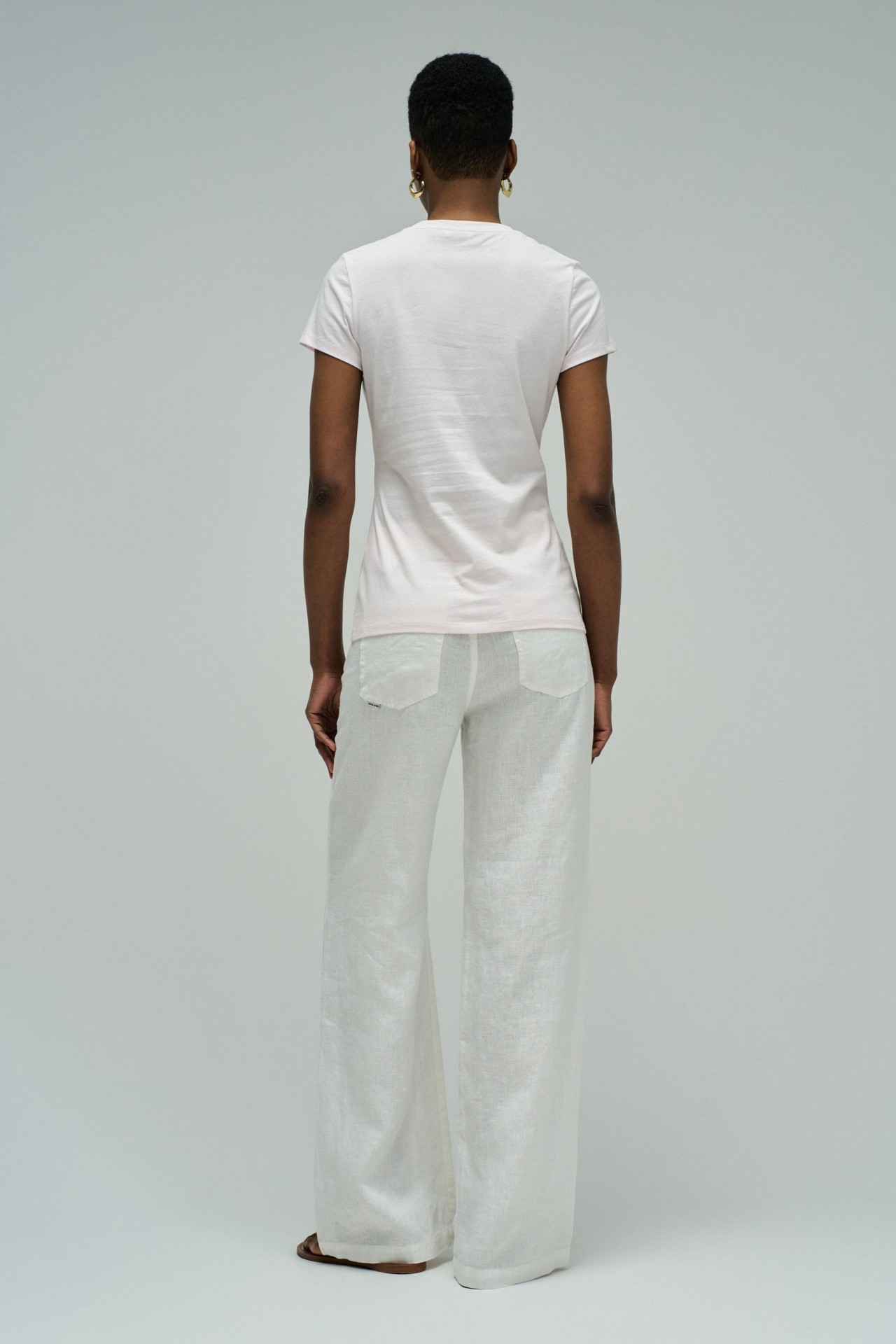 T-SHIRT WITH PRINT AND BRANDING