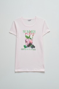 T-SHIRT WITH PRINT AND BRANDING