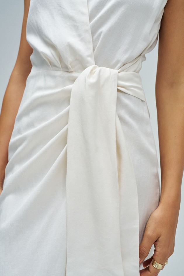 VESTIDO MIDI CON LINO