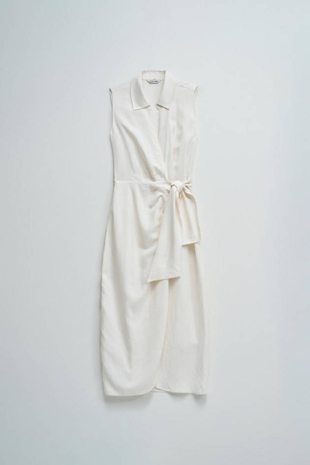 VESTIDO MIDI CON LINO
