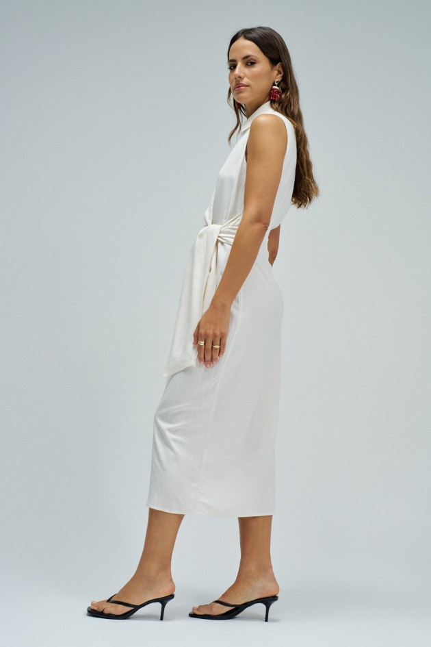 VESTIDO MIDI CON LINO