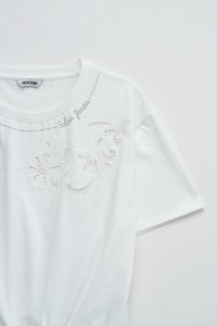 T-SHIRT WITH FRONT KNOT