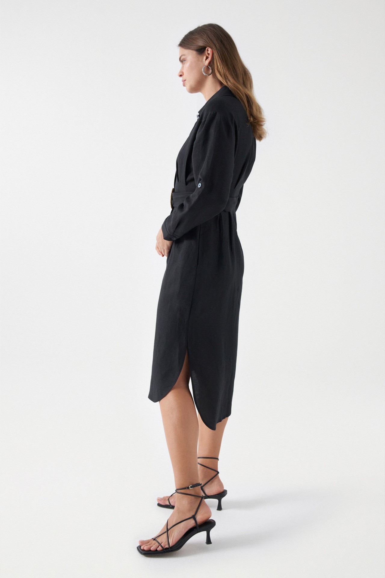 VESTIDO DE LINHO COM CINTO