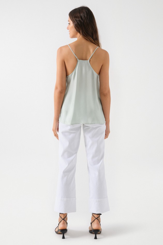 TOP EN SATIN AVEC DÉTAILS EN DENTELLE