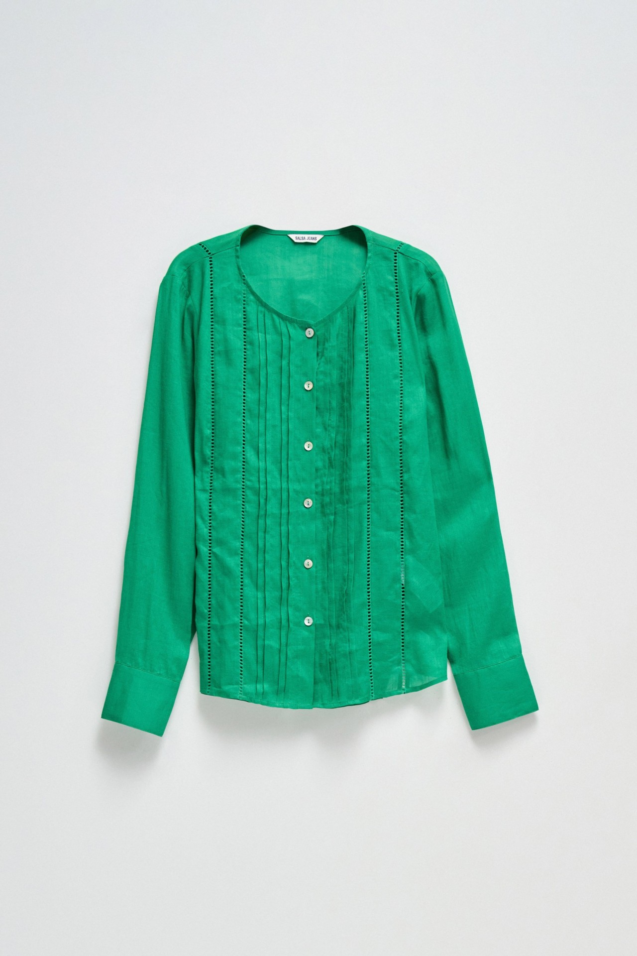 CHEMISE AVEC D�TAILS EN DENTELLE