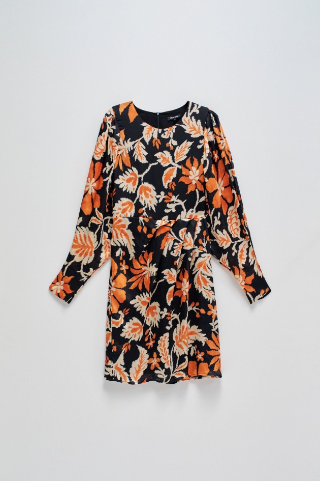 VESTIDO AJUSTADO CON ESTAMPADO FLORAL