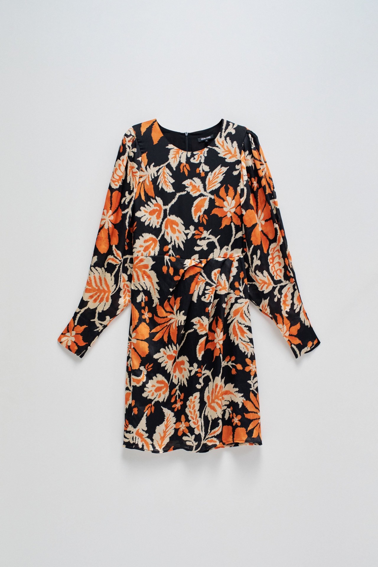 ROBE AJUST�E AVEC IMPRIM� FLORAL