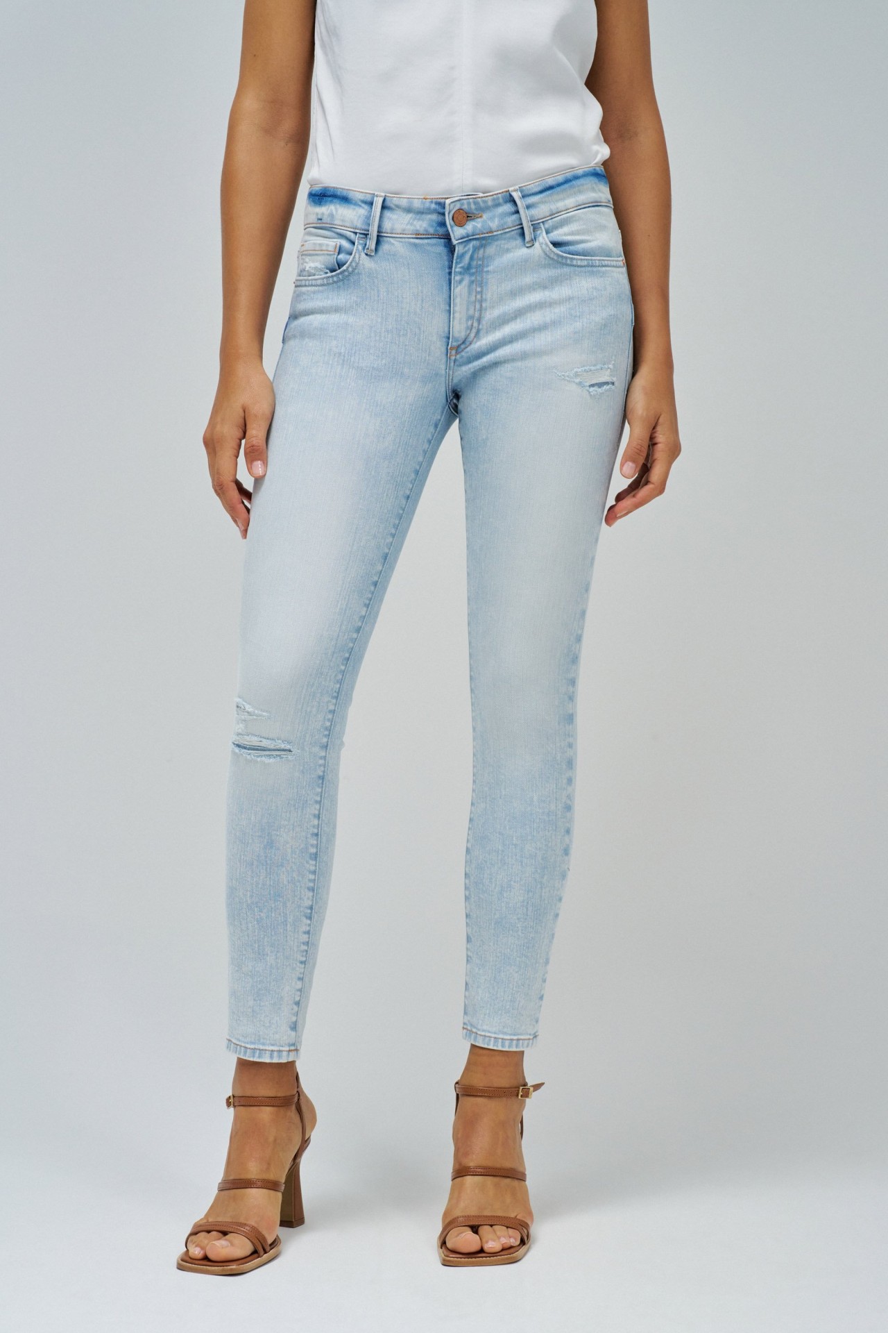 VAQUEROS WONDER PUSH UP CROPPED SKINNY