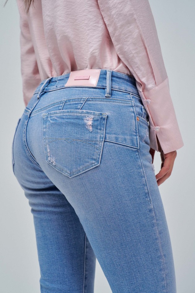 VAQUEROS WONDER PUSH UP CROPPED SKINNY