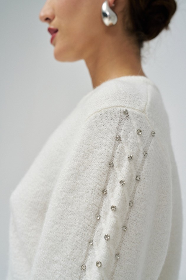 PULL TRICOT� AVEC BRILLANTS