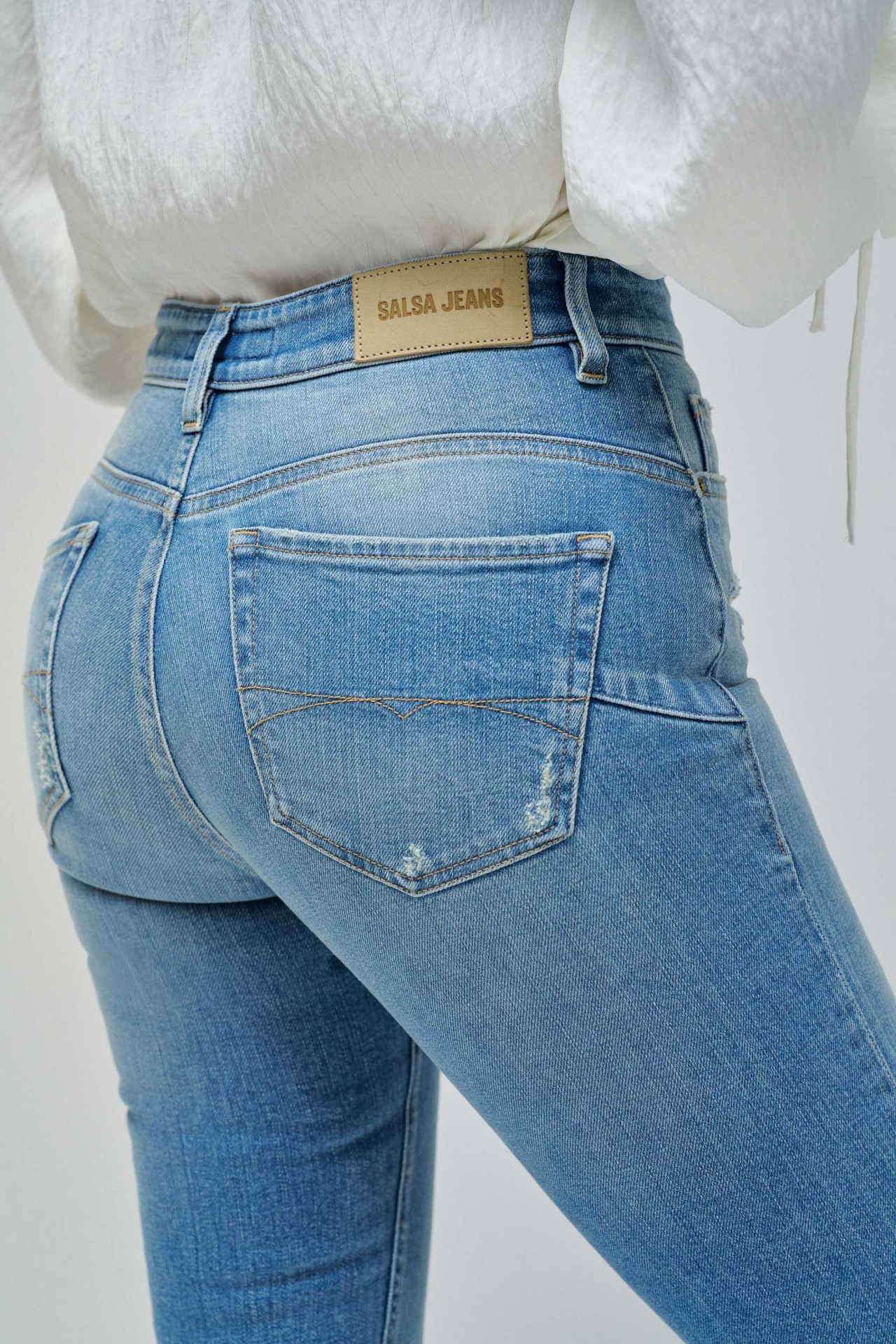VAQUEROS FAITH PUSH IN CROPPED SLIM