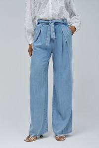 CHINO IN LIGHTDENIM WITH WIDE LEG