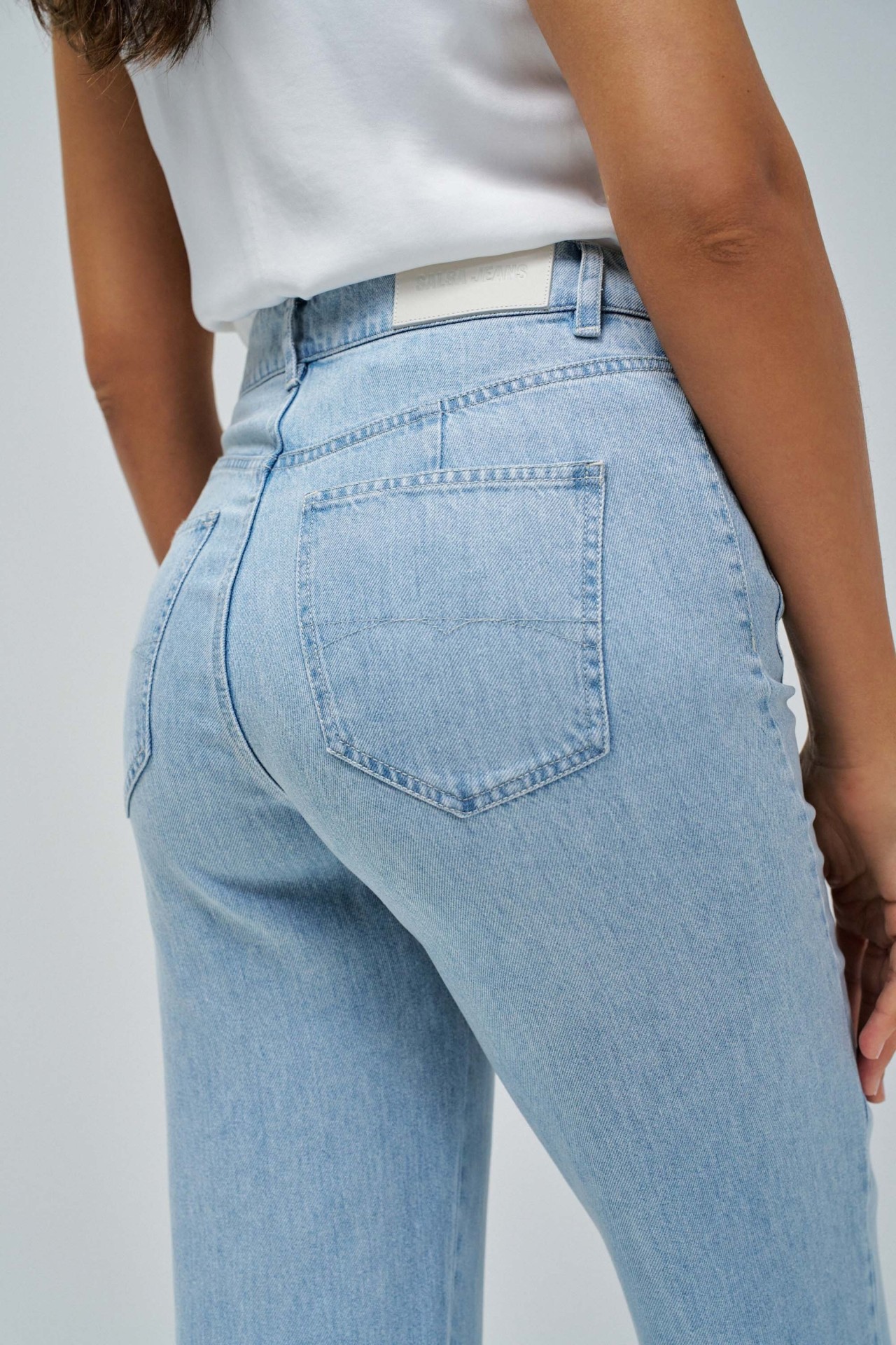 PANTALONES CROPPED STRAIGHT LIGHTDENIM