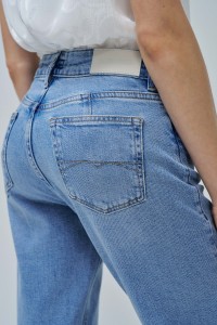 VAQUEROS TRUE CROPPED SLIM