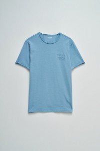 T-SHIRT AVEC BRANDING