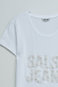 T-SHIRT WITH BRANDING