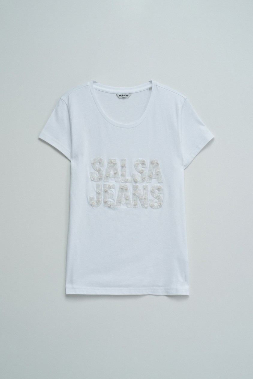 T-SHIRT MIT BRANDING
