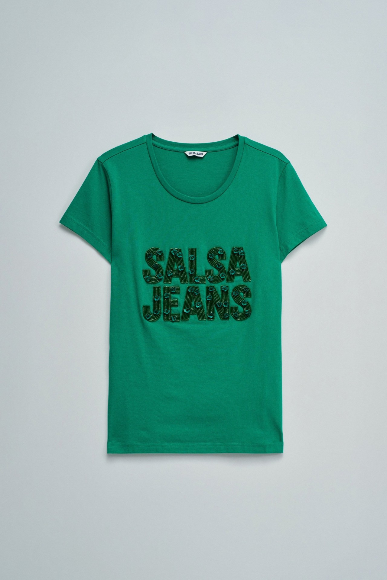T-SHIRT WITH BRANDING