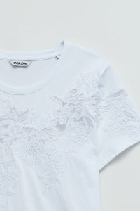 T-SHIRT COM RENDA