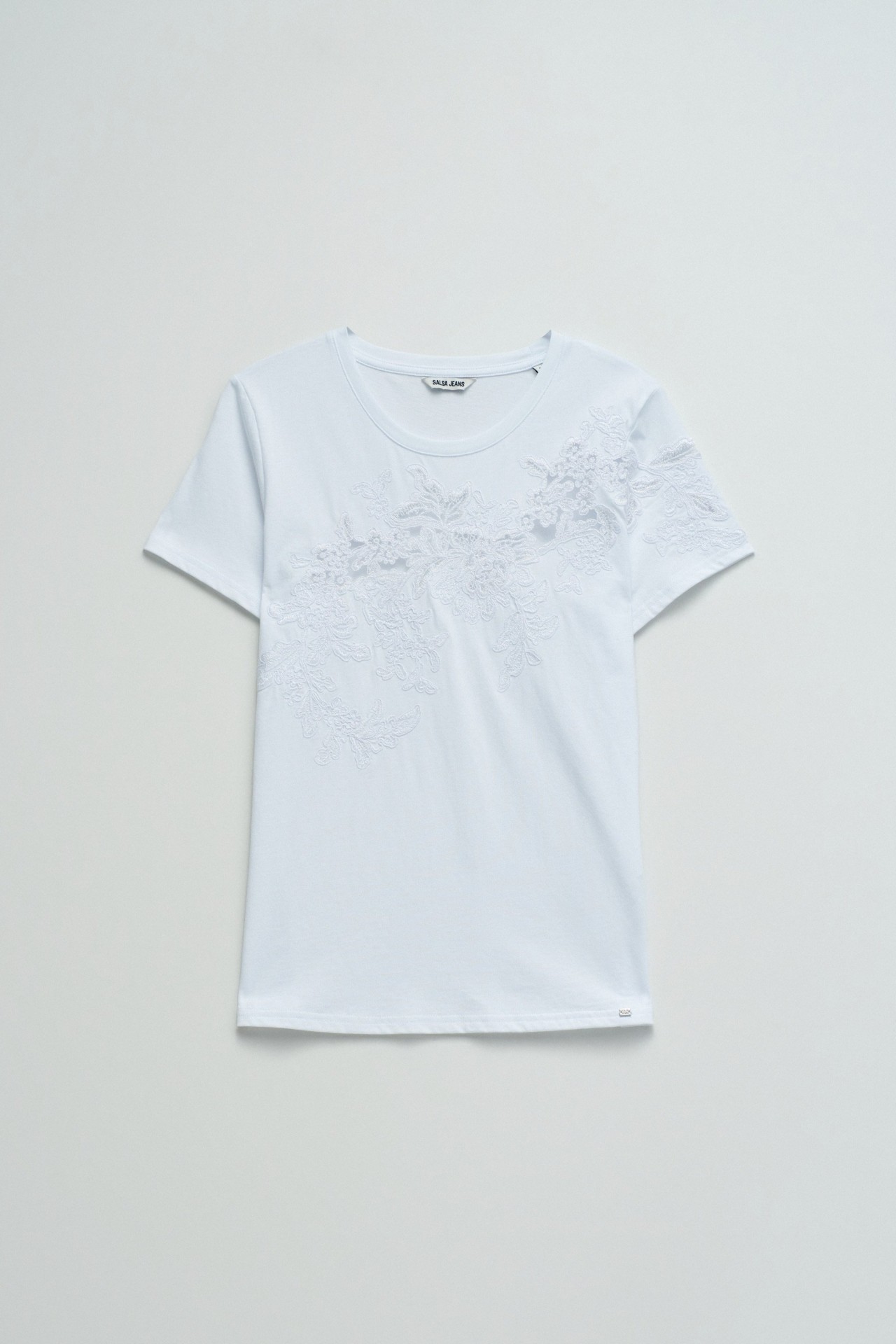 T-SHIRT COM RENDA