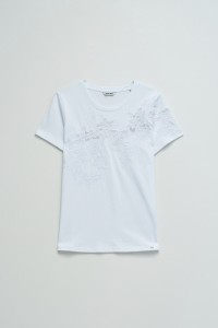 T-SHIRT COM RENDA