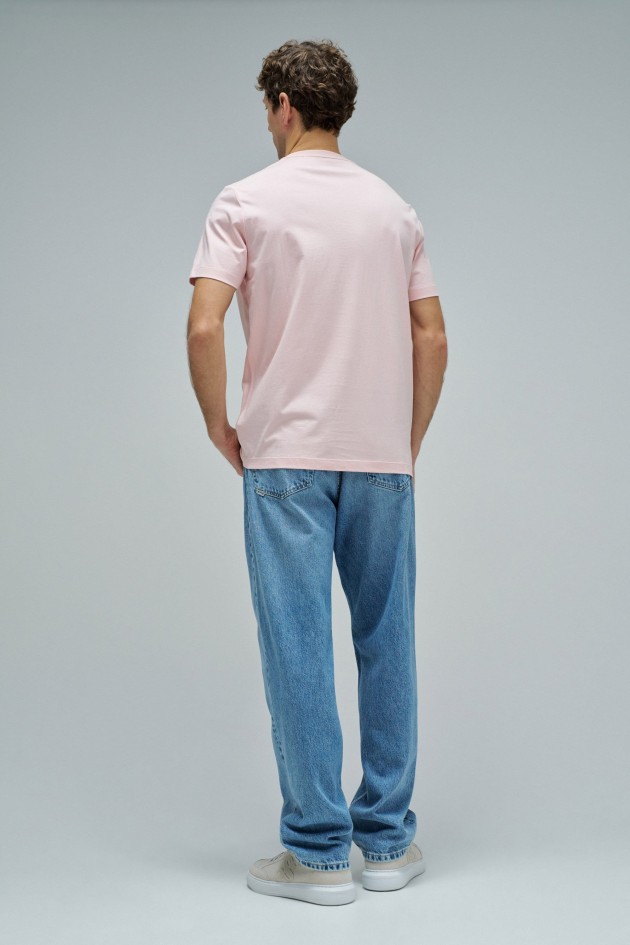 T-SHIRT WITH BRANDING