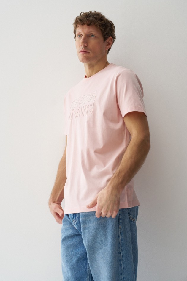 T-SHIRT WITH BRANDING