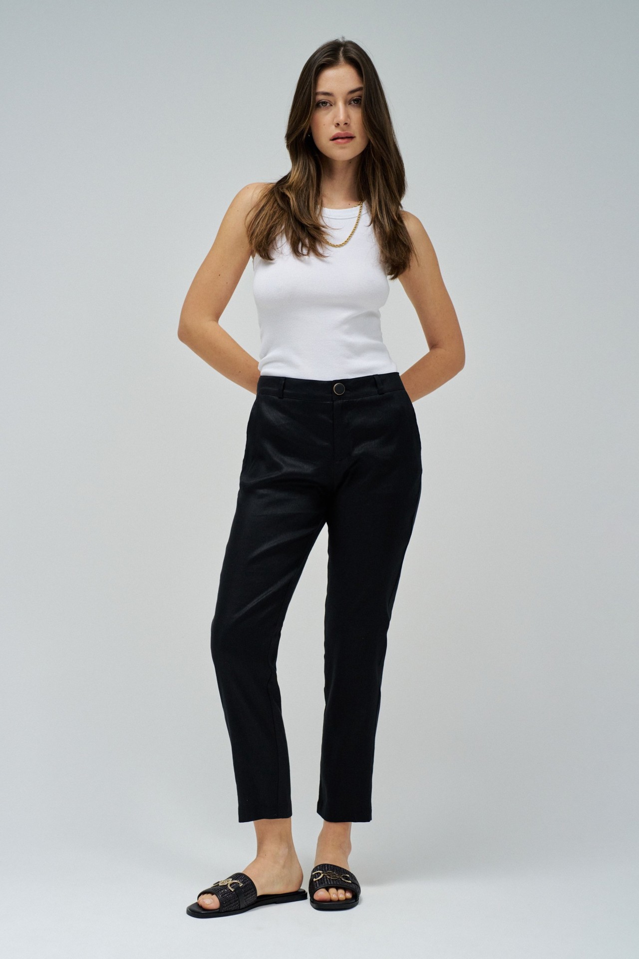 PANTALON CHINO EN LIN