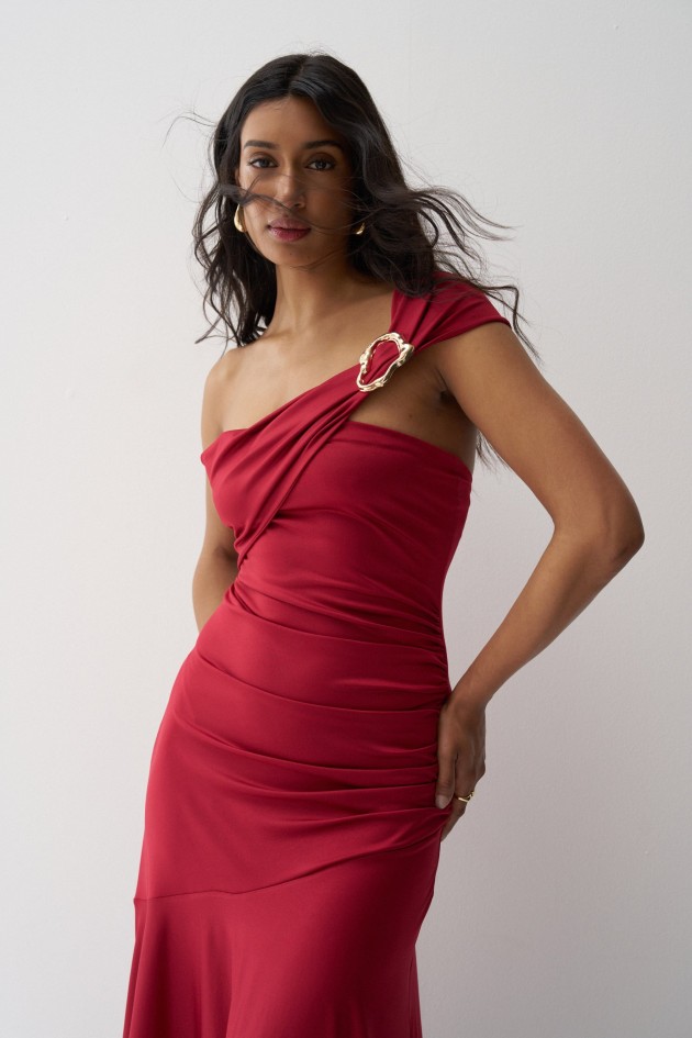 ROBE LONGUE AVEC APPLICATION DORÉE