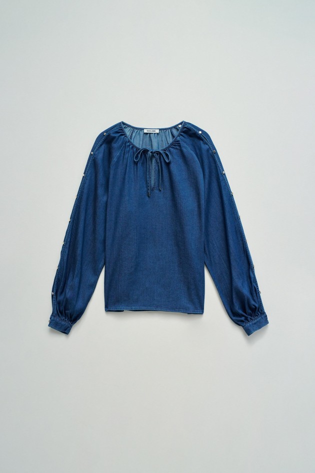 BLUSA EM LIGHTDENIM
