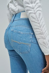 JEANS SECRET PUSH IN SLIM JEANS SECRET PUSH IN SLIM