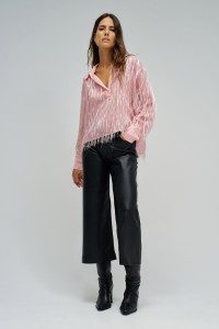 BLUSA COM FRANJAS