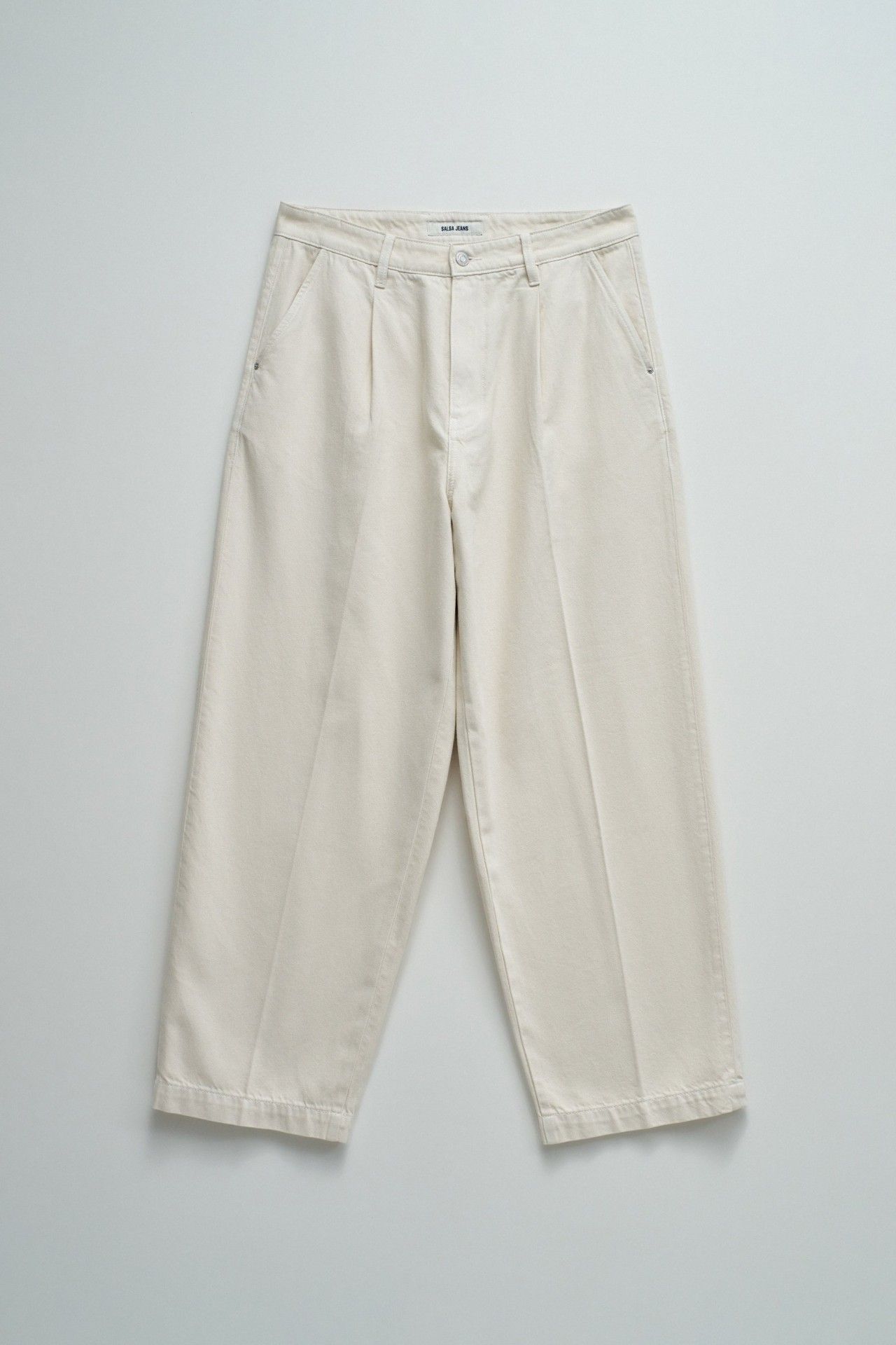 CAL�AS LOOSE FIT
